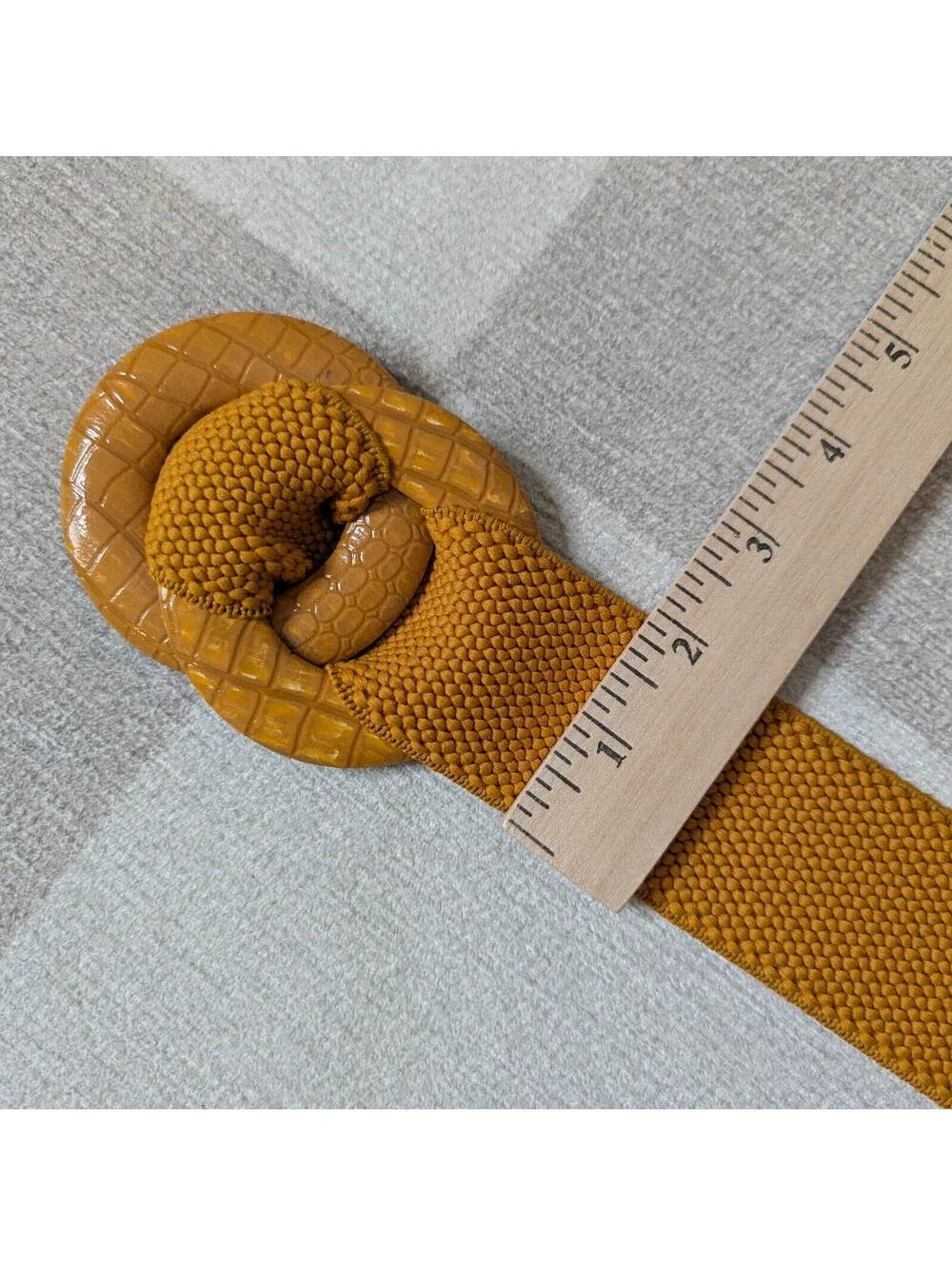 Vintage 80s ochre stretch waist belt